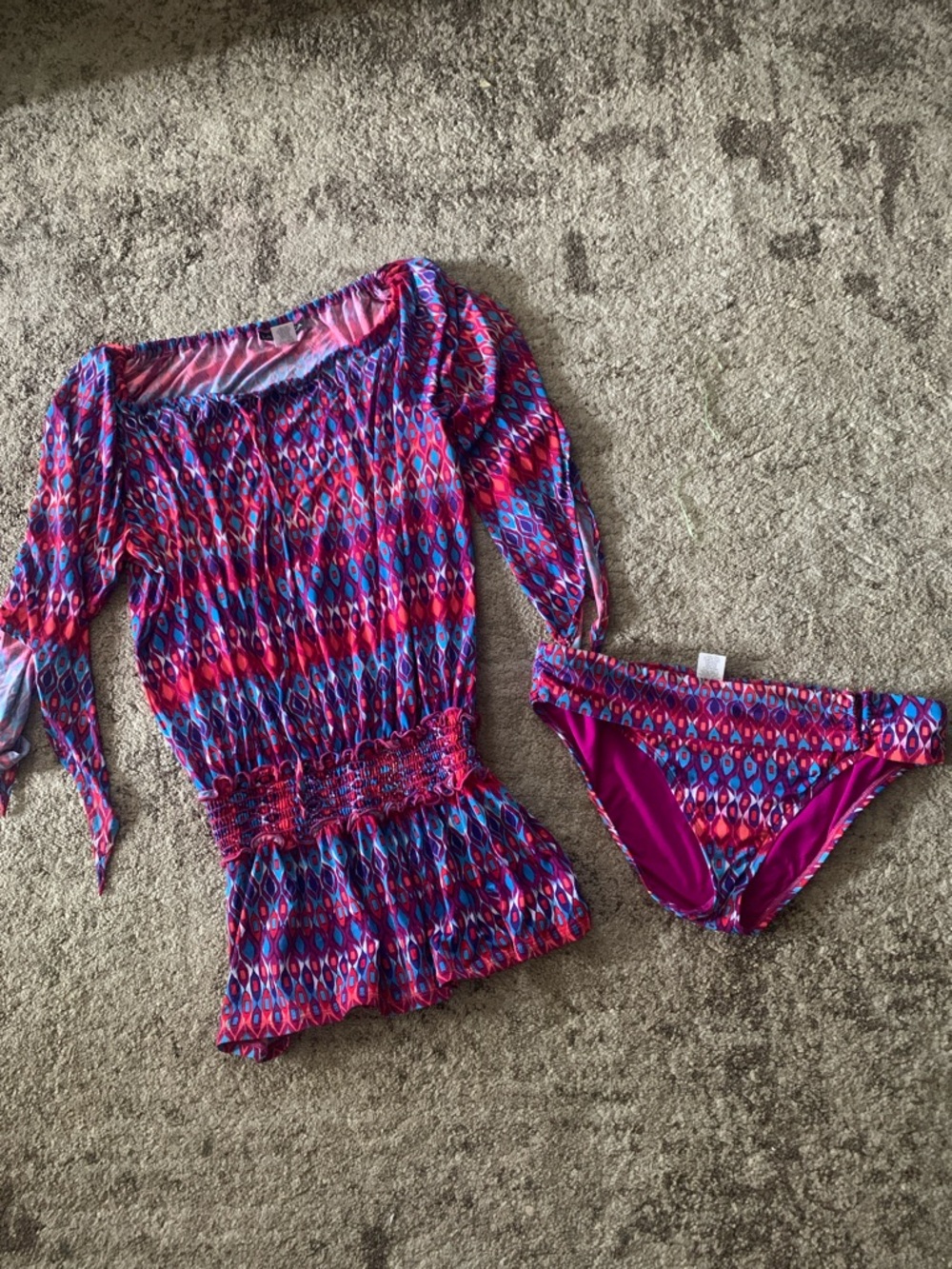 La Blanca Colorful Geometric coverup large and Bottoms size 10 set - Picture 1 of 3